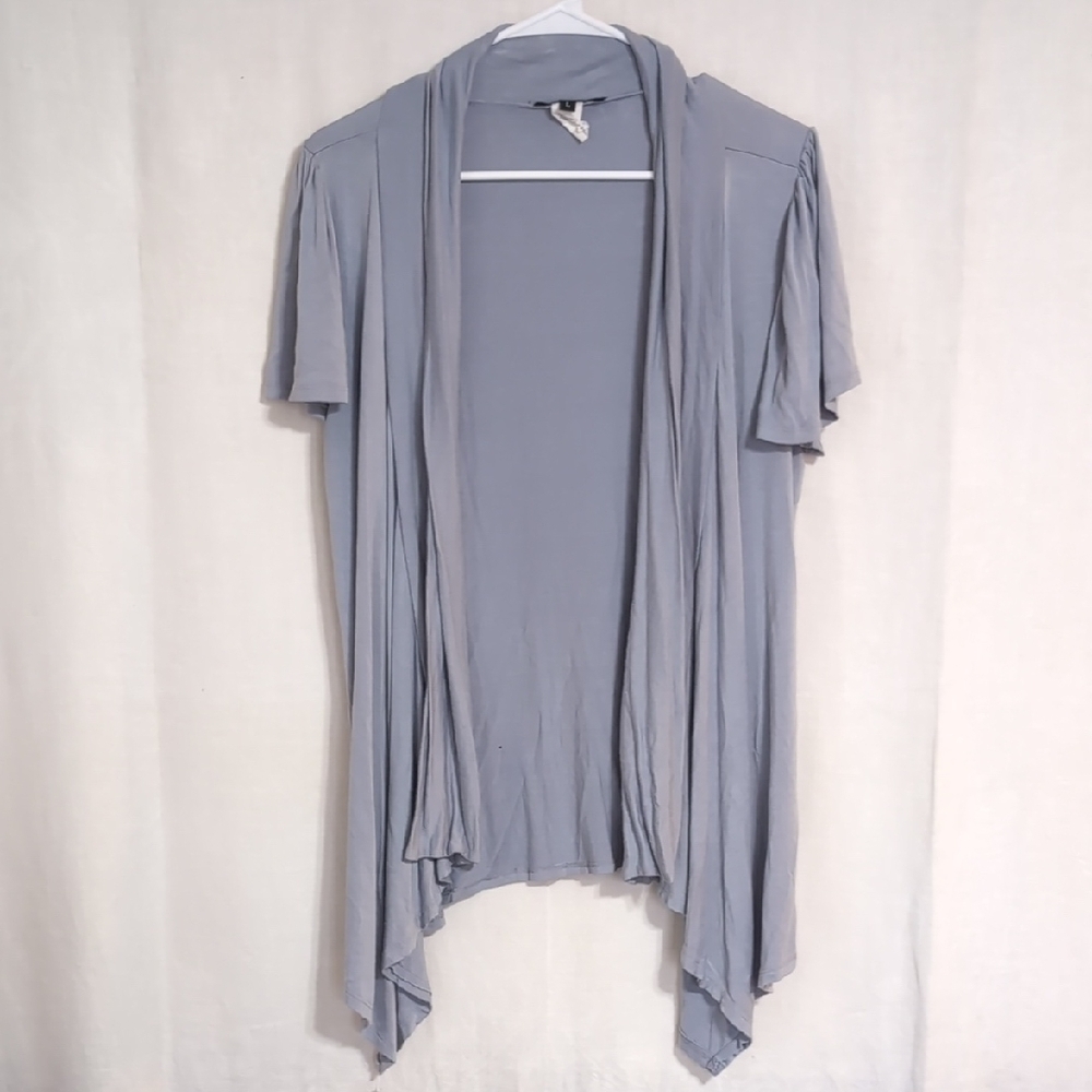 B'leev Light Grey Short Sleeve Jersey Stretch Knit Waterfall Cardi Size Large